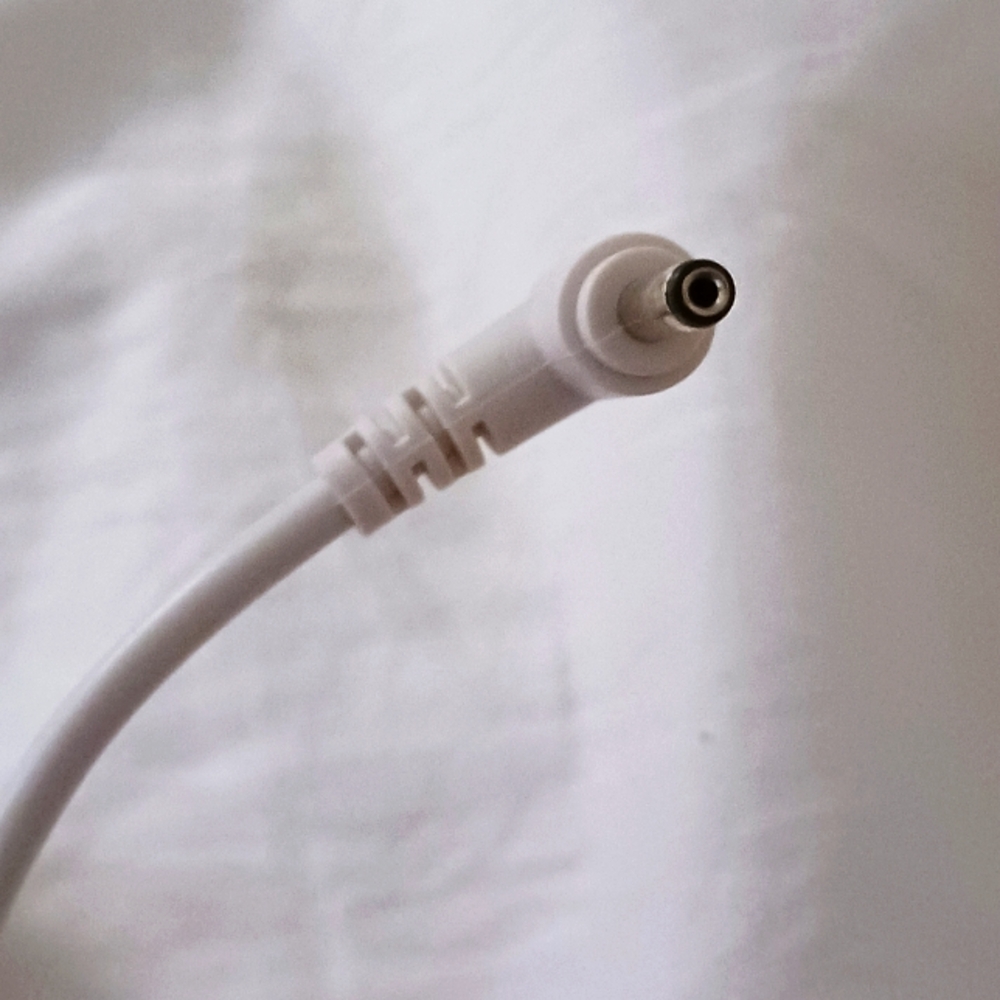 NuFACE MINI+ Petite Facial Toning Device - Picture 11 of 15